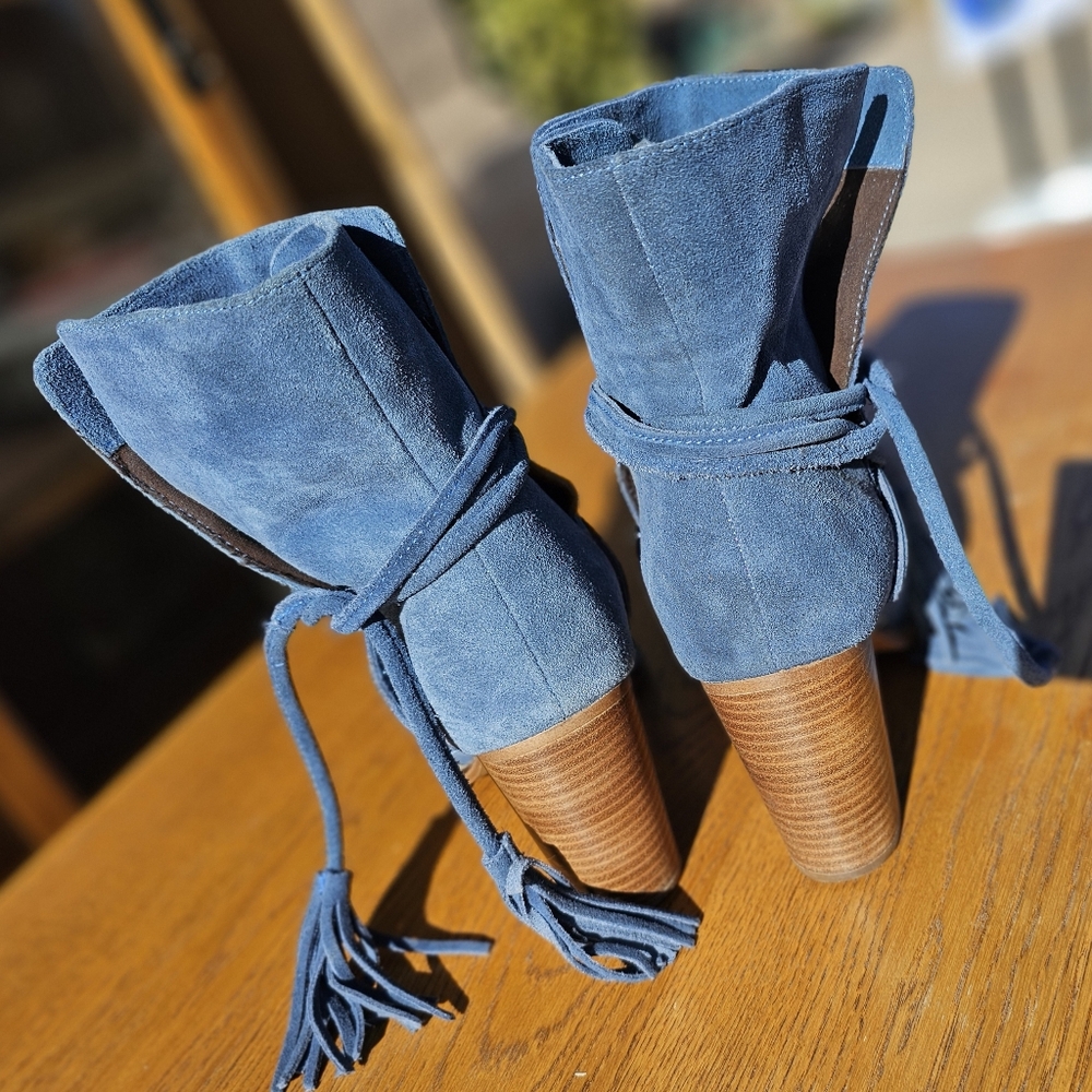 ALDO suade booties - Picture 4 of 7